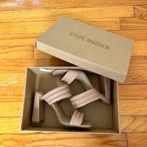 Steve Madden high heel